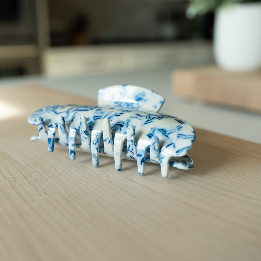 π 2/$20 Blue & White Acrylic Hair Claw - Picture 4 of 8